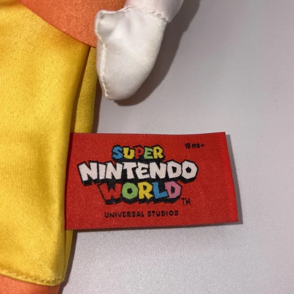 Universal Studios Super Nintendo World Princess Daisy 11